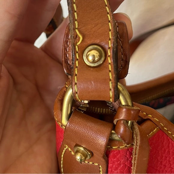 Dooney & Bourke VINTAGE AWL red large Hobo Purse - Picture 7 of 15